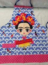 Load image into Gallery viewer, Flowers and Frida Kalo "Nothing is more worth that a laugh" design Apron - Mandil de flower y Frida Kalo " Nada es mas valioso que la risa"