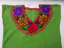 Load image into Gallery viewer, Campesina Style shoulder less black Blouse U neck big flowers - Blusa Campesina con cuello en U flores grandes