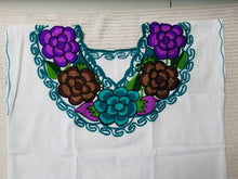 Load image into Gallery viewer, Campesina Style shoulder less black Blouse U neck big flowers - Blusa Campesina con cuello en U flores grandes
