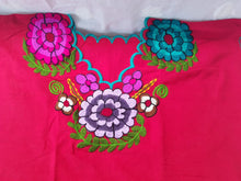 Load image into Gallery viewer, Campesina Style shoulder less black Blouse V neck big flowers - Blusa Campesina con cuello en V flores grandes