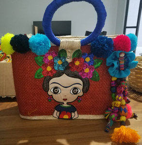 Medium single doll hand bag - Bolso mediano con Munequita