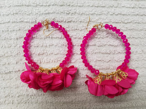 Medium Shakira and Crystal pink earrings - Arete medianos pink de cristal.