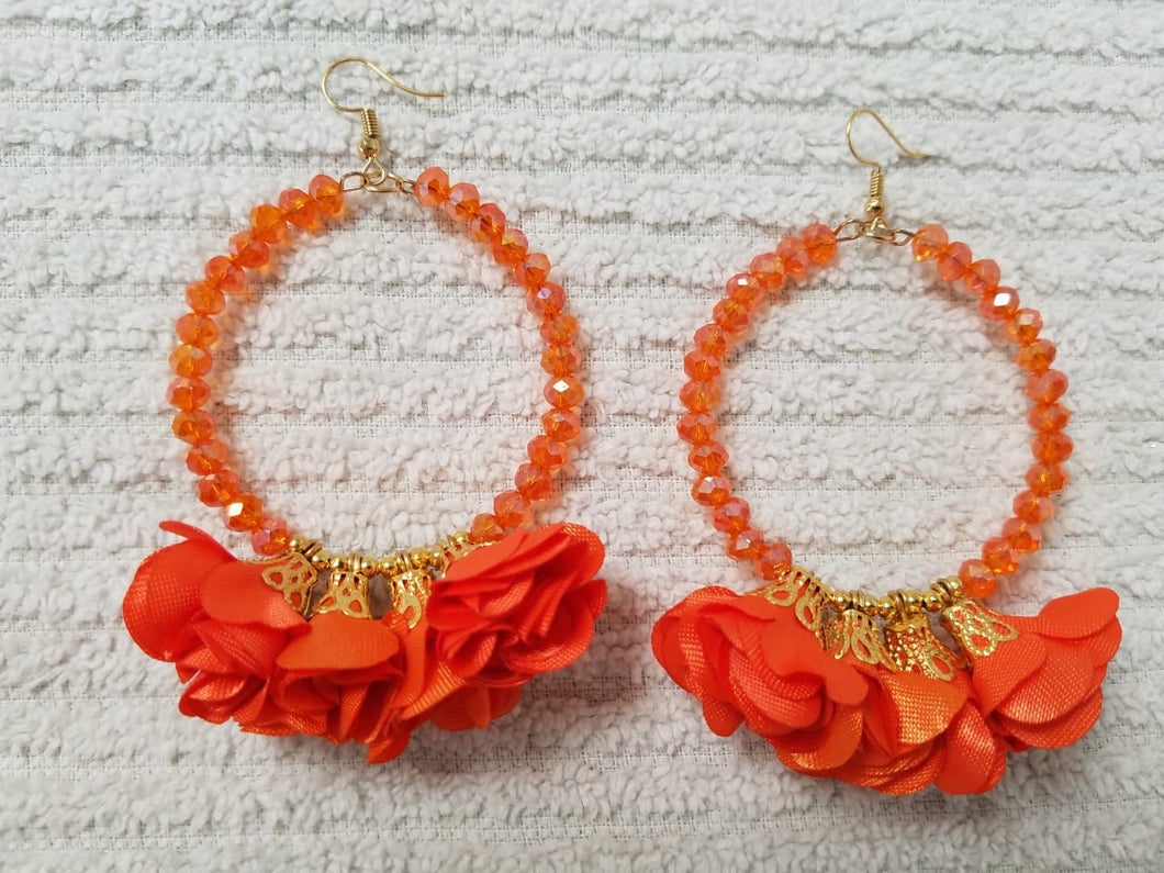 Copy of Medium Shakira and Crystal Orange earrings - Arete medianos naranja de cristal.