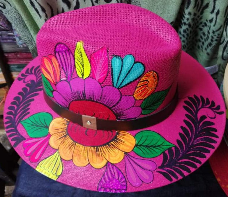 Palm Hand made purple and flowers Hat- Sombrero de Palma morado con flores.