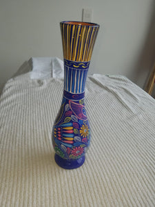 Clay and hand painted vase - Jarron de barro pintado a mano