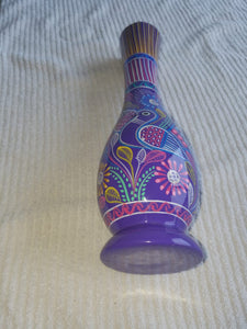 Clay and hand painted vase - Jarron de barro pintado a mano