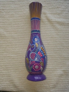 Clay and hand painted vase - Jarron de barro pintado a mano