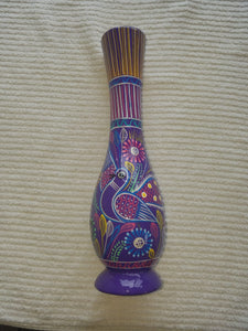 Clay and hand painted vase - Jarron de barro pintado a mano