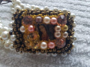 White - Orange Crystal bracelet with Mary - Pulcera de crystal blanco y naranja con virgen maria