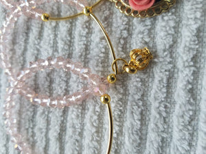 Pink -White Crystal bracelet with Flowers and hearts - Pulcera de crystal blanco y rosa con flores y corazones