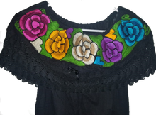 Load image into Gallery viewer, Black short sleeve Blouse - Blusa Negra de Manga corta
