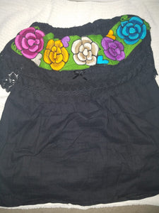 Black short sleeve Blouse - Blusa Negra de Manga corta