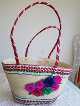 Load image into Gallery viewer, Large flowers hand bag and hat combo - Bolso grande de flores y sombrero
