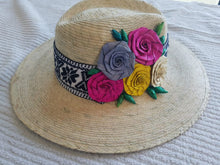 Cargar imagen en el visor de la galería, Palm Hand made with 6  color flowers Hat- Sombrero de Palma con 6 flores de colores.
