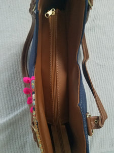 Medium hand bag brown and pink - Bolso mediano cafe y rosita